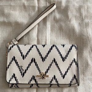 Coach Wristlet wallet